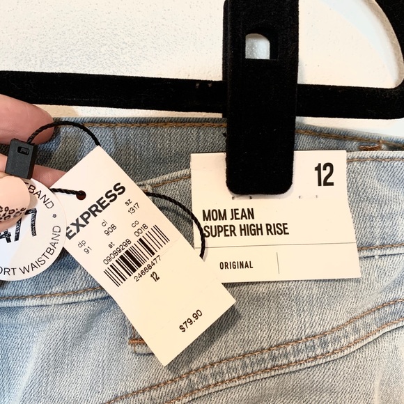 Mom Jeans Super High-Rise - Picture 3 of 4